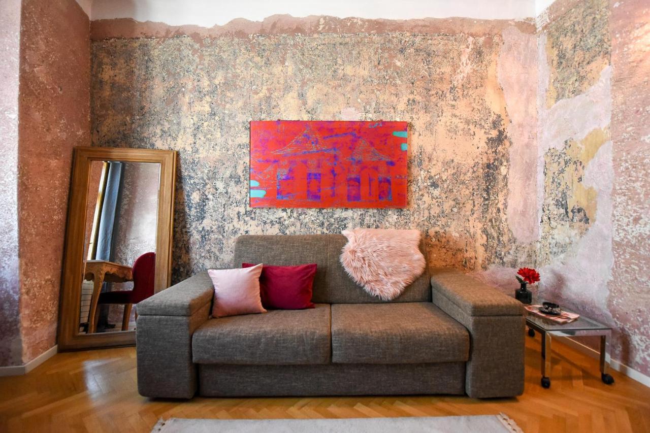Brancovenian Elegance & Modern Comfort - Stunning 3br Near Cismigiu Appartamento *