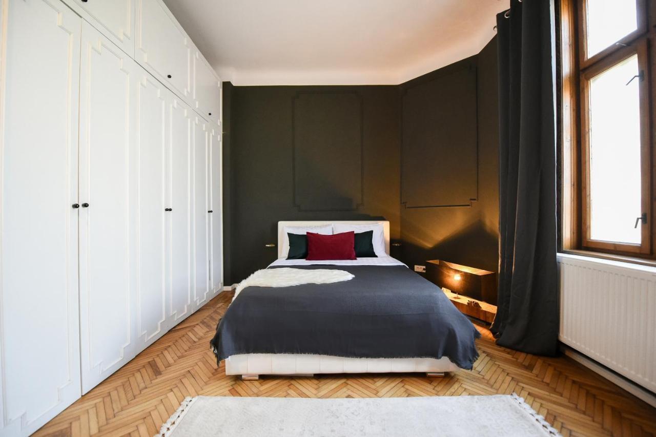 Brancovenian Elegance & Modern Comfort - Stunning 3br Near Cismigiu Appartamento *